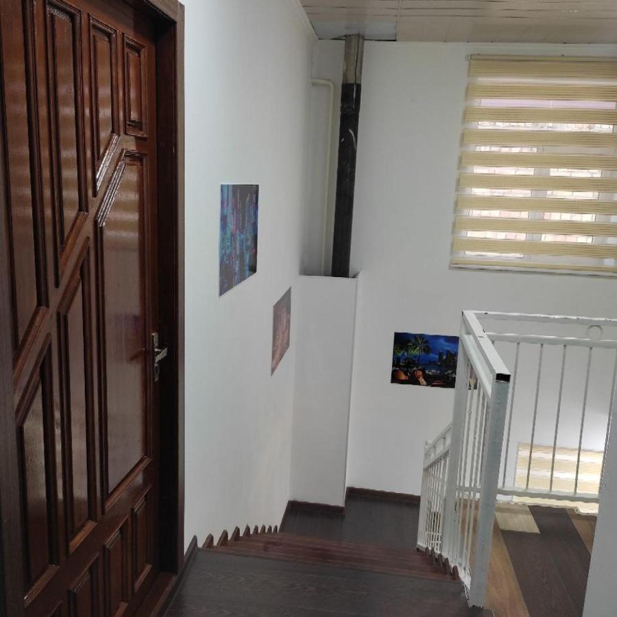 Abs Guest House 奥什 外观 照片