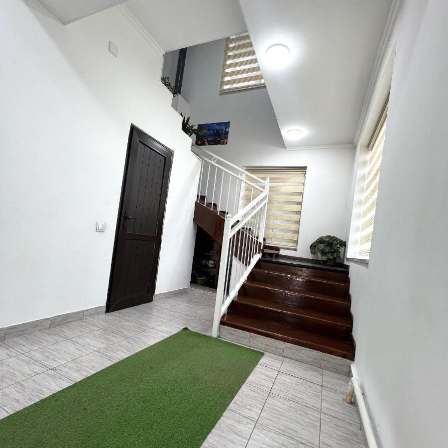 Abs Guest House 奥什 外观 照片